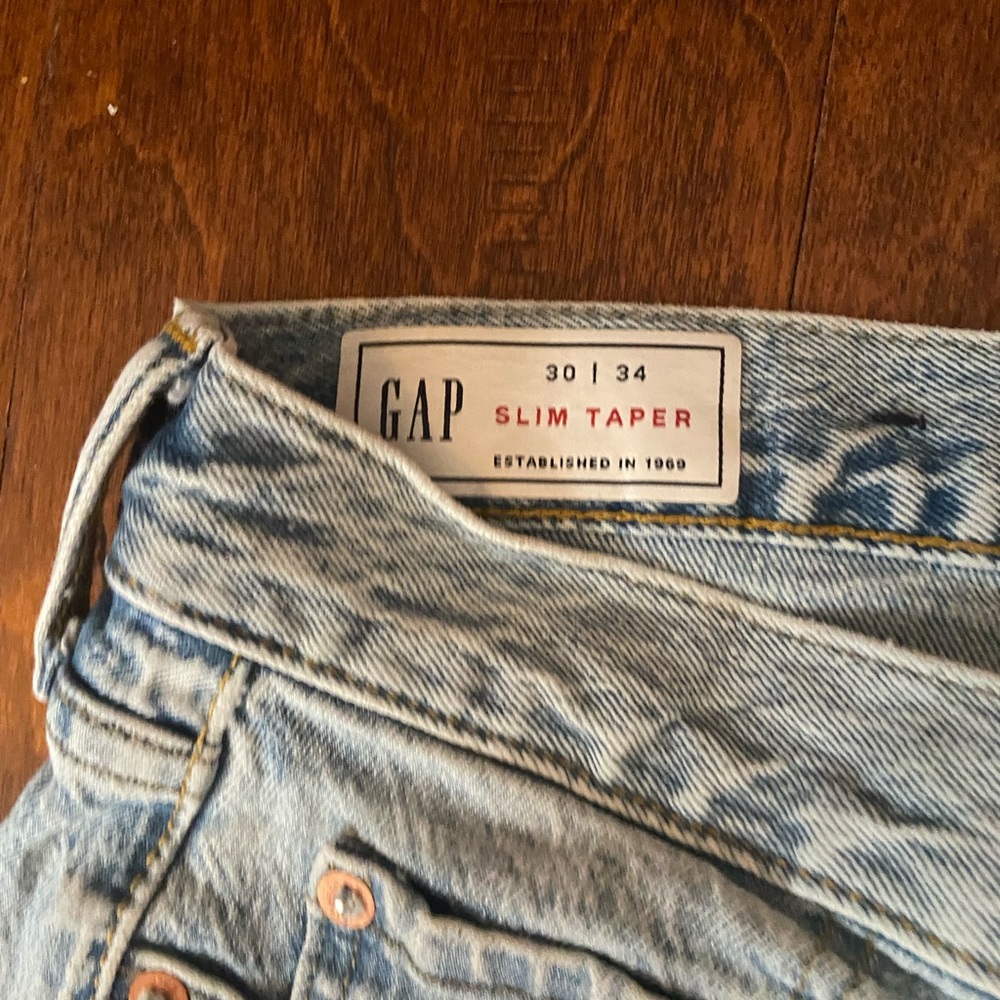 GAP Slim Taper Light Blue Denim